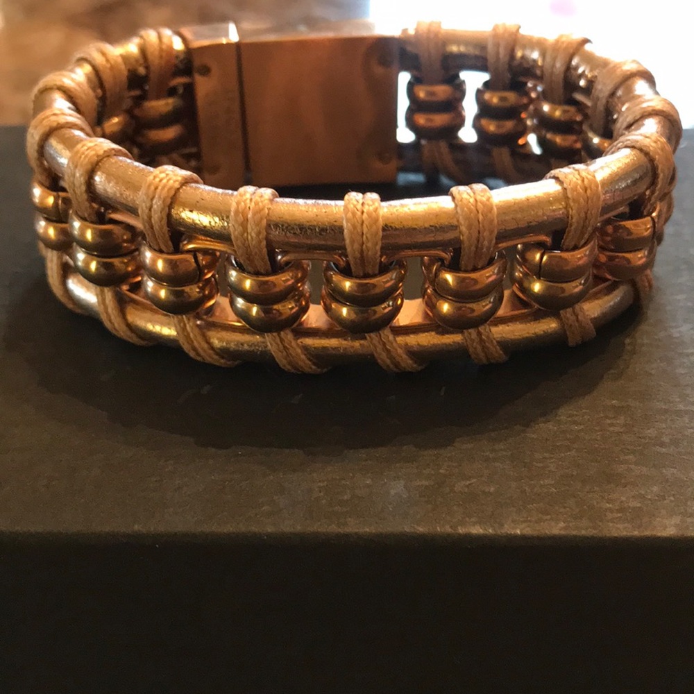 NWT rose gold bracelet